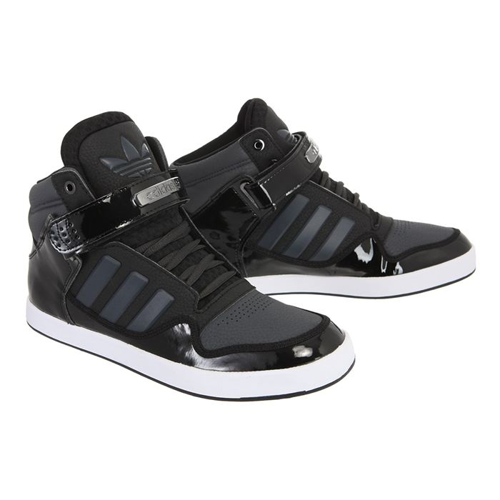 chaussure montant adidas