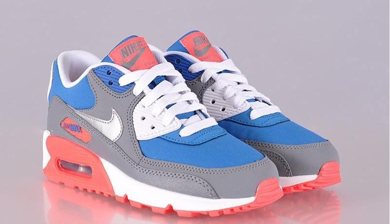 foot locker nike air max 90 essential