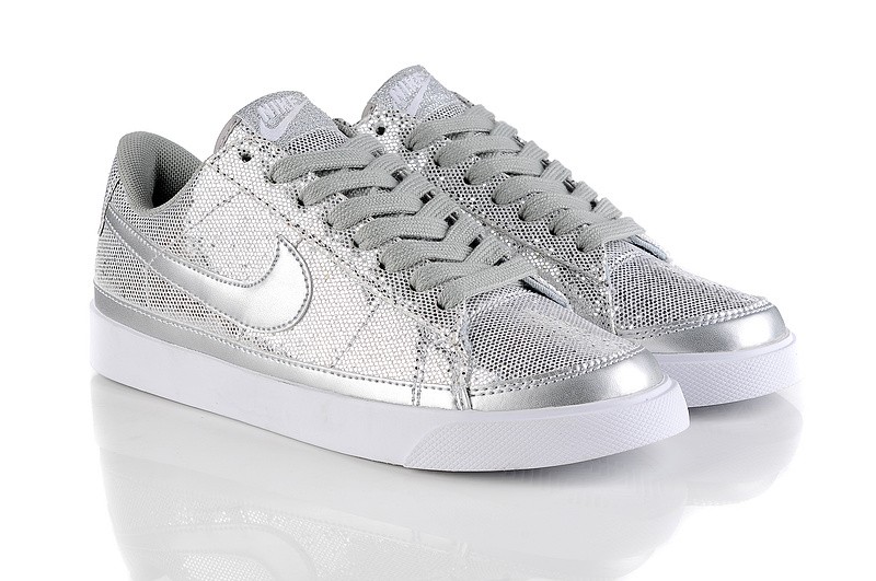 basket argenté nike