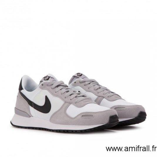 Chaussures basket nike taille 39 style également disponible, VENTE